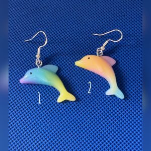 Regenboog Dolfijn Oorbellen – 2 stijlen 🐬🌈 | Beauty & More by MH